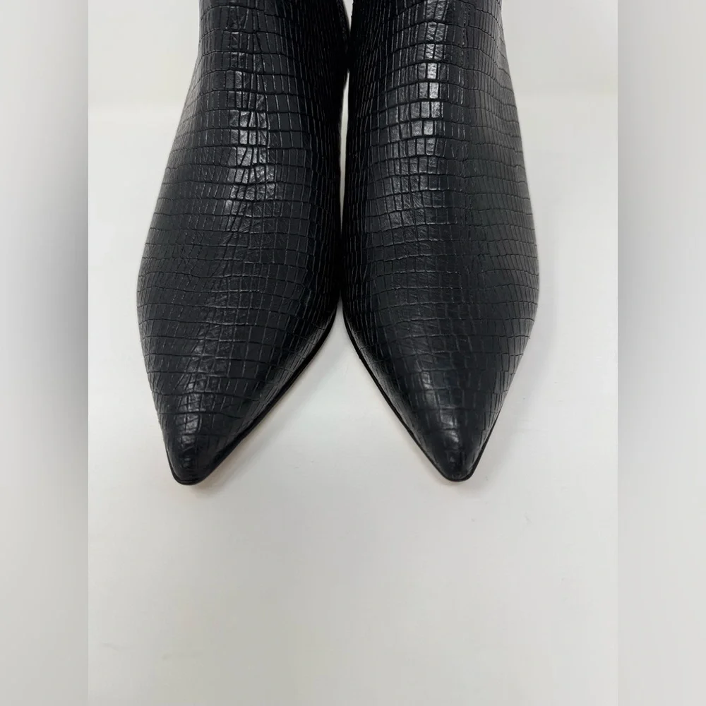 New Bruno Magli Nerina Bootie Black Snake Sz 7.5